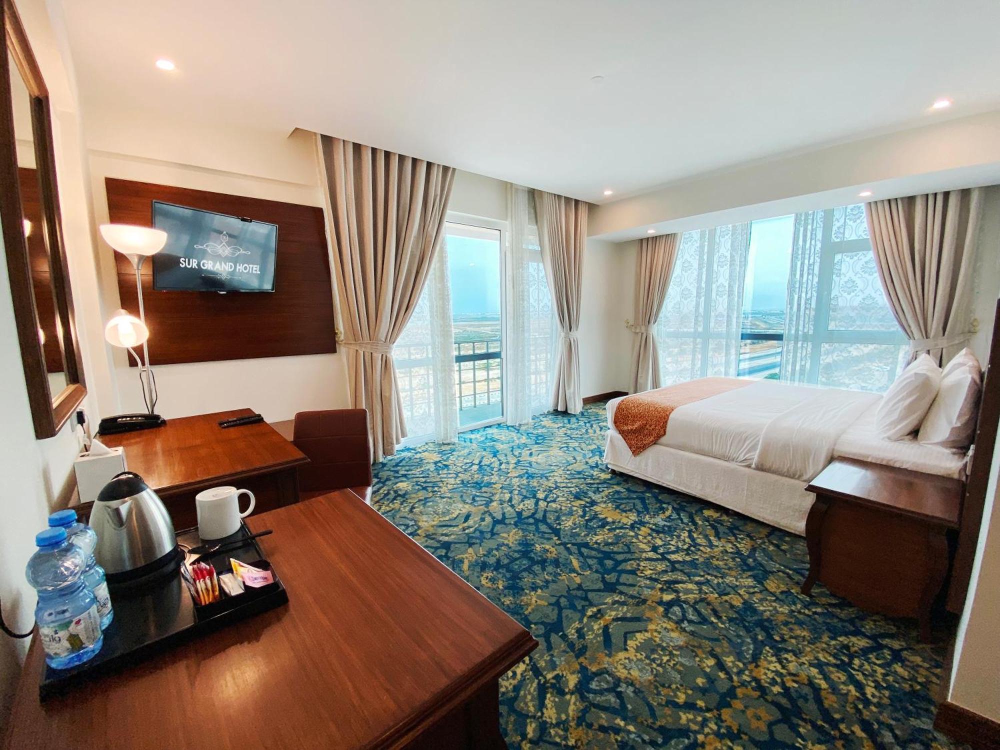 Sur Grand Hotel Eksteriør bilde
