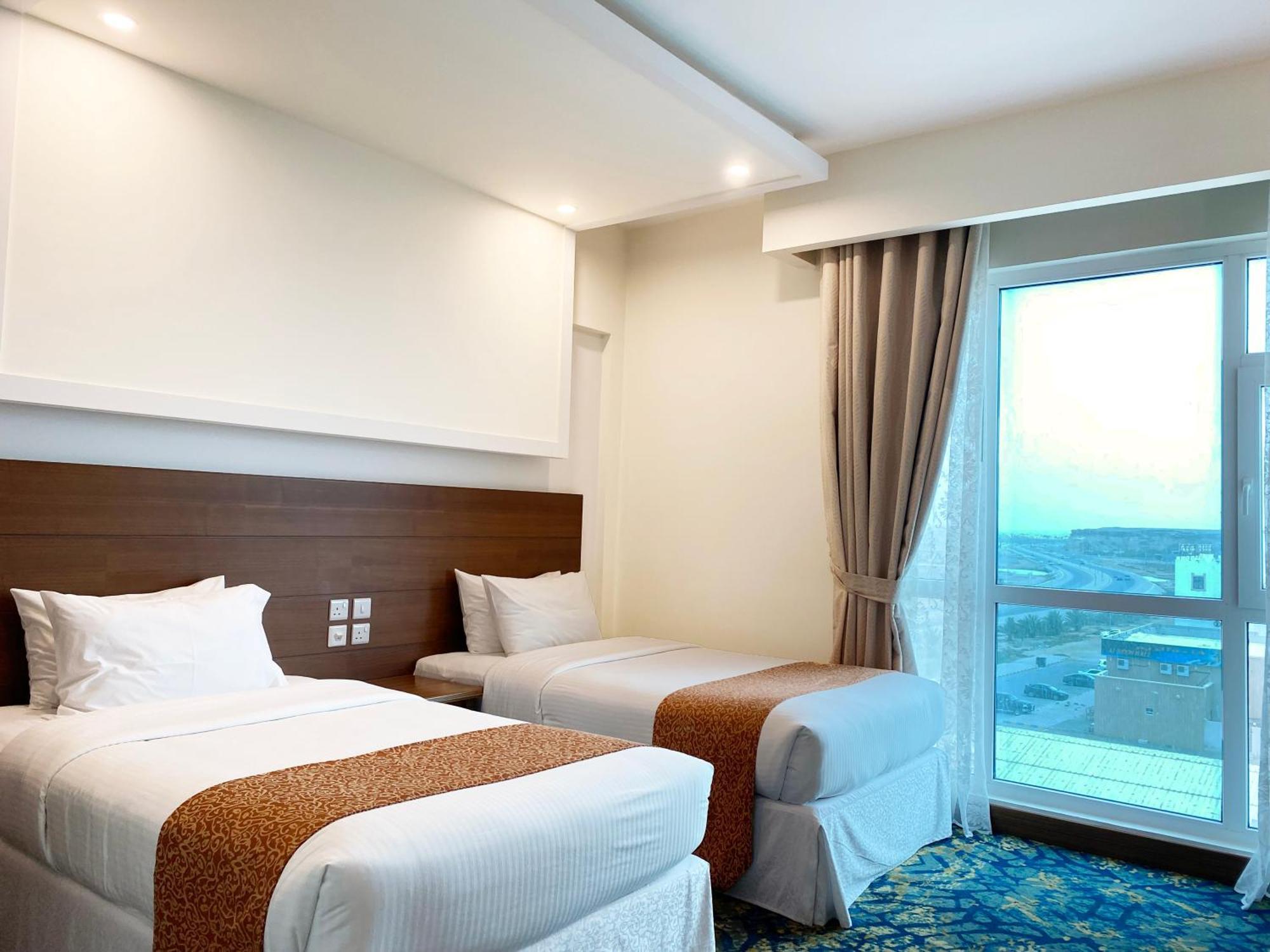 Sur Grand Hotel Eksteriør bilde