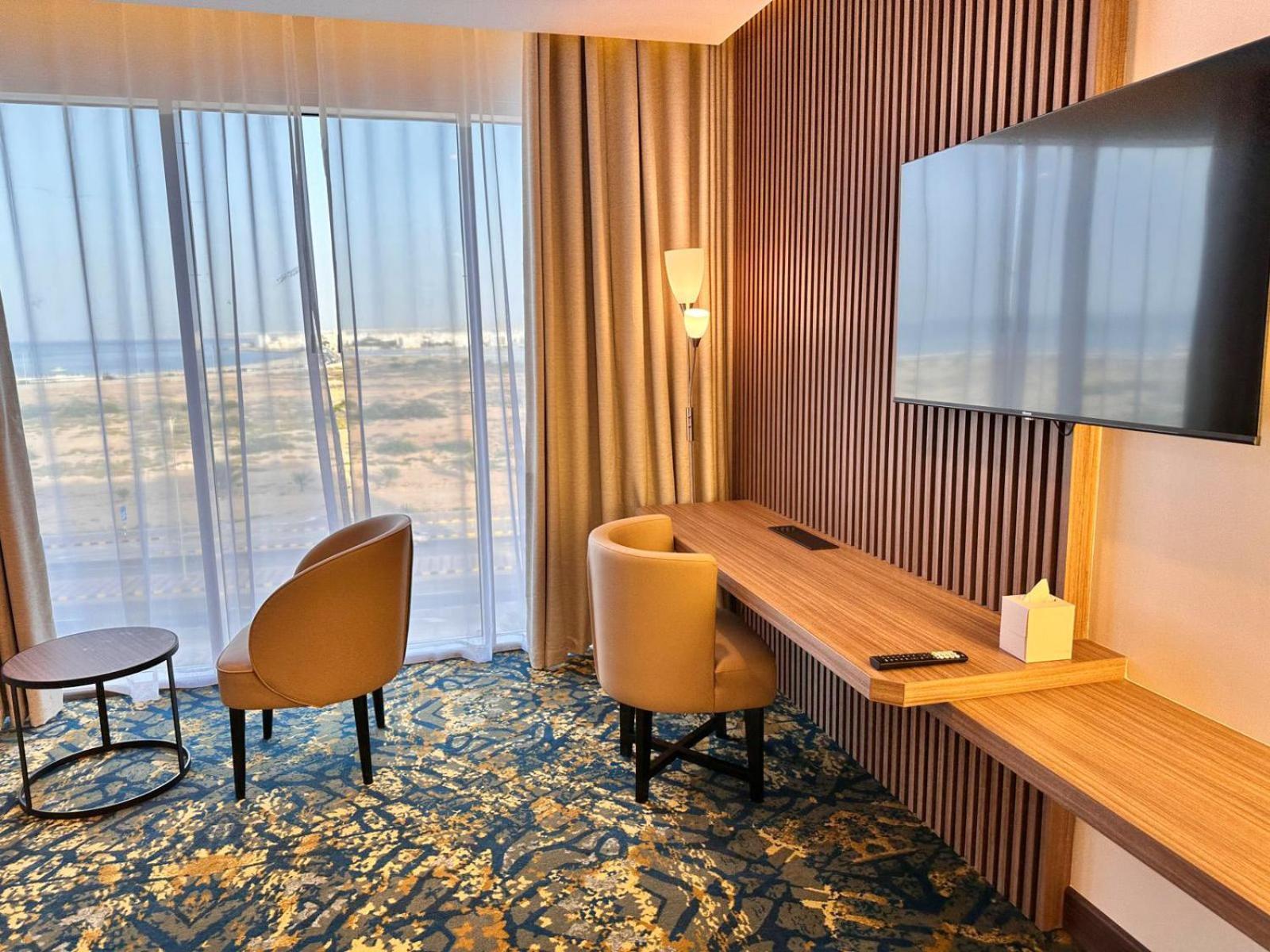 Sur Grand Hotel Eksteriør bilde